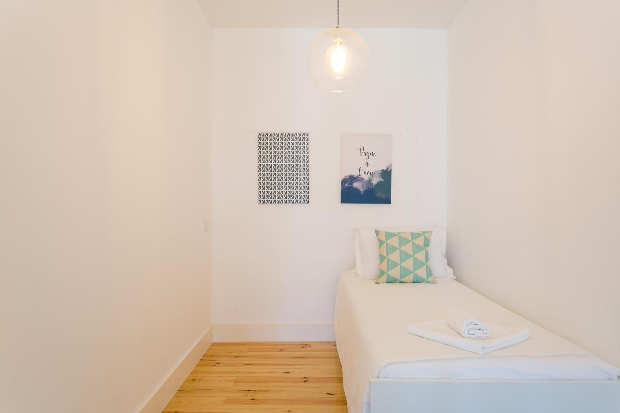 Apartment Altido New And Trendy 2-bed Flat With Seaview In Lapa Lisbon