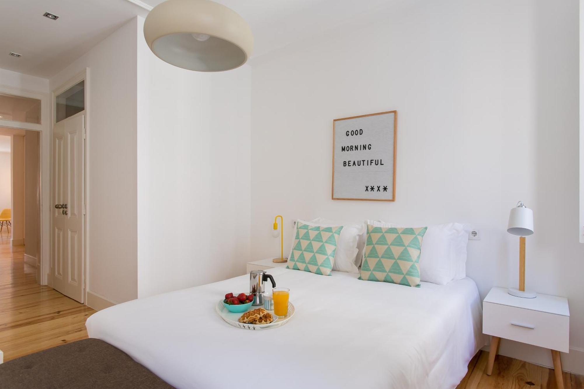 Altido New And Trendy 2-bed Flat With Seaview In Lapa