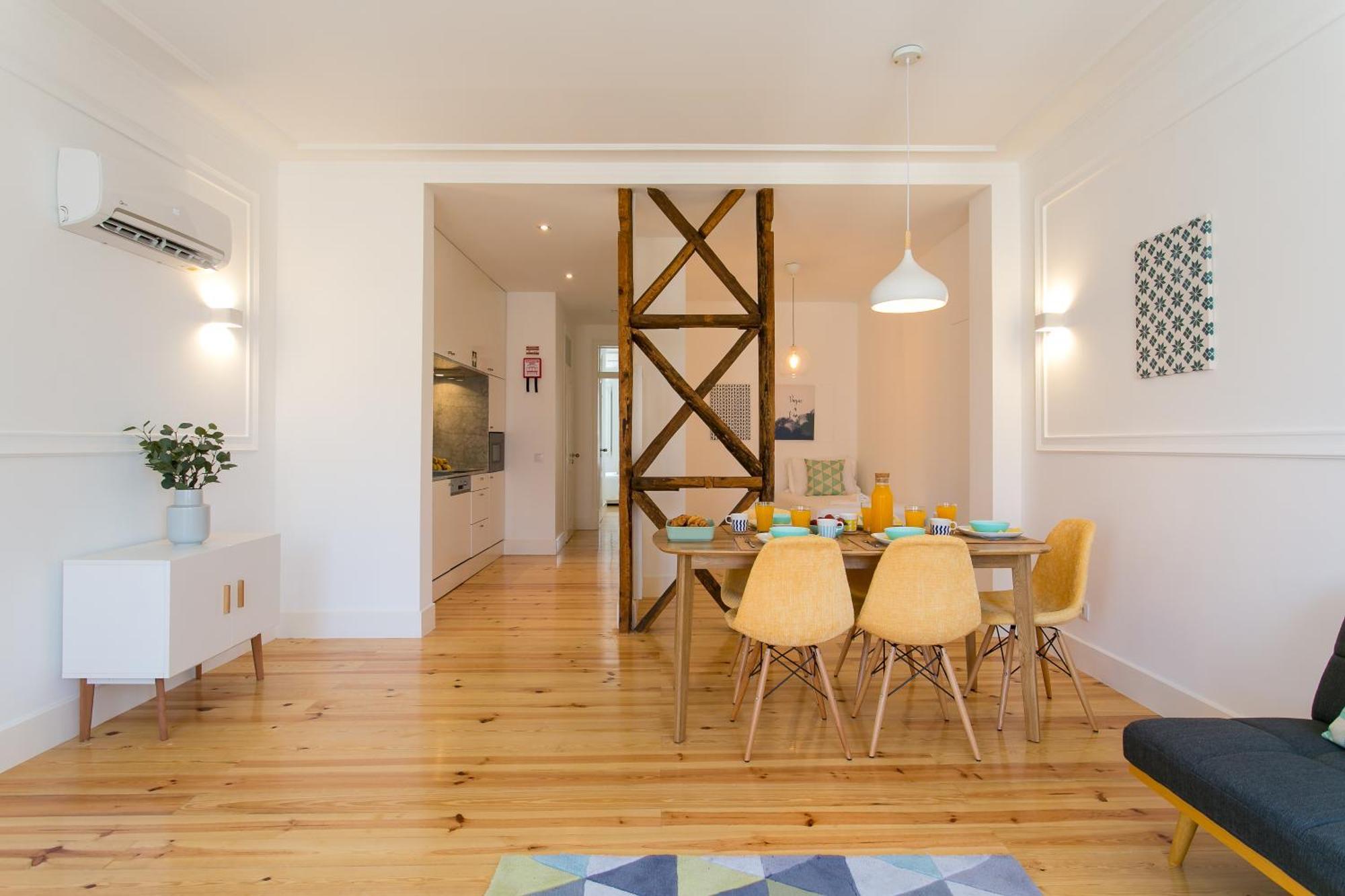 Altido New And Trendy 2-bed Flat With Seaview In Lapa *